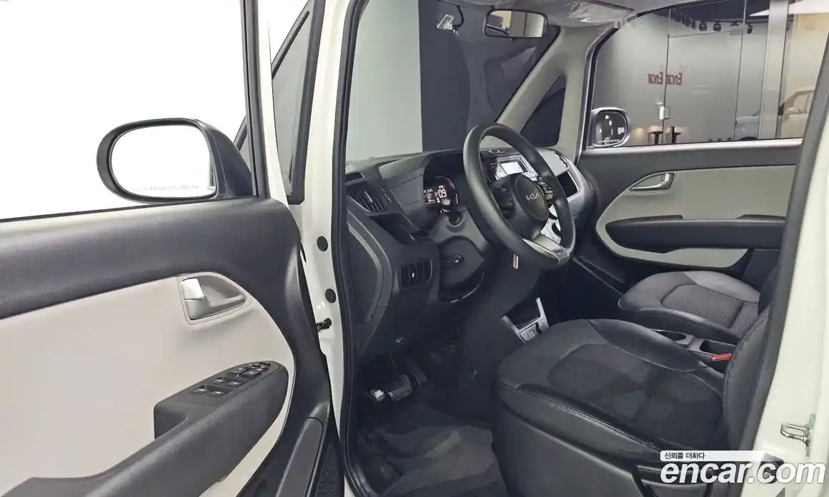 Kia Ray 2023 1.0 Автомат в Москве № 19694, фото 9