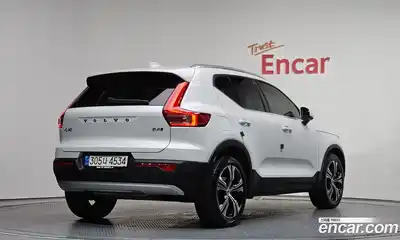 Volvo XC40 2021 2.0 Автомат в Москве № 196972, миниатюра 2