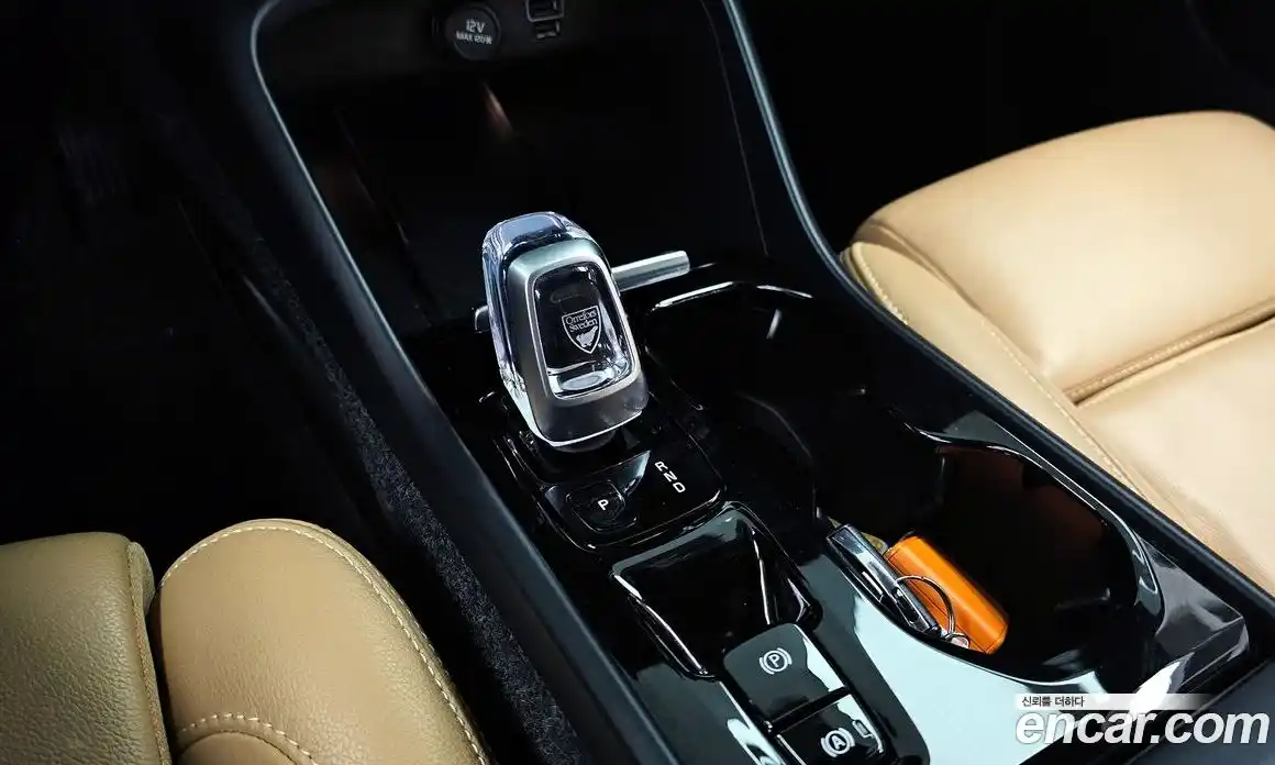 Volvo XC40 2021 2.0 Автомат в Москве № 196972, фото 9