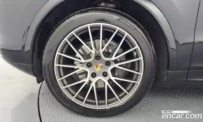 Porsche Cayenne 2022 3.0 Автомат в Москве № 197375, миниатюра 5
