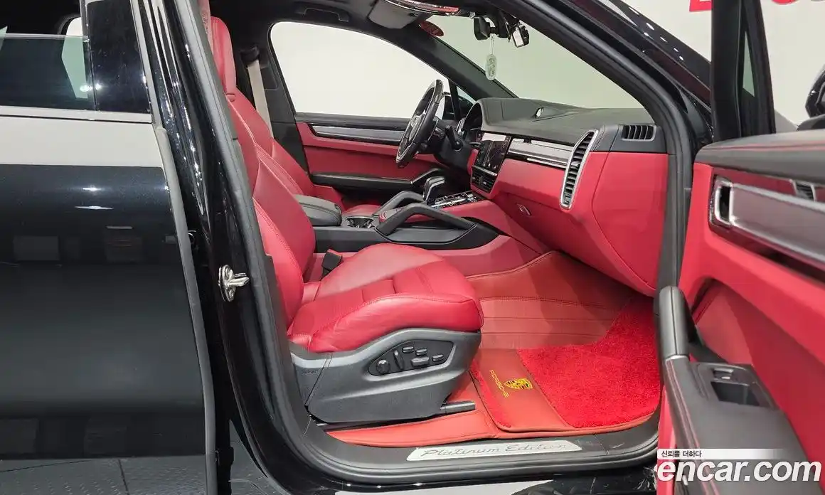 Porsche Cayenne 2023 3.0 Автомат в Москве № 197424, фото 17