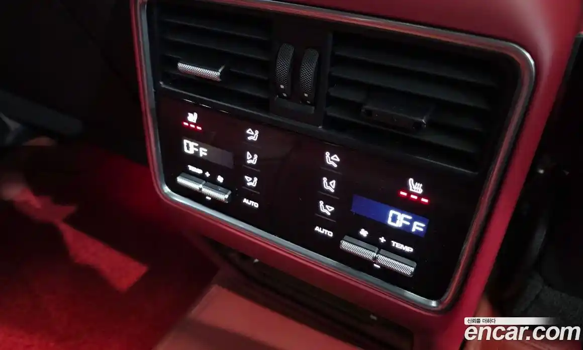 Porsche Cayenne 2023 3.0 Автомат в Москве № 197424, фото 3