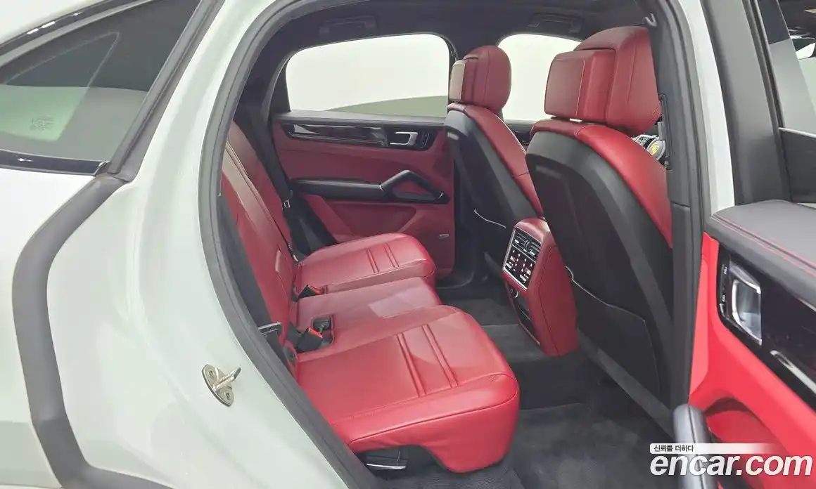 Porsche Cayenne 2021 3.0 Автомат в Москве № 197475, фото 12