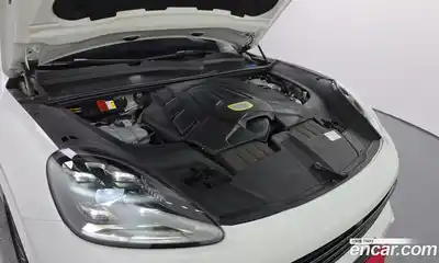 Porsche Cayenne 2021 3.0 Автомат в Москве № 197475, миниатюра 6