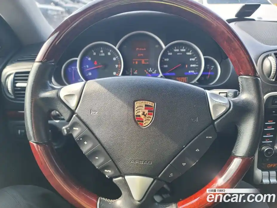 Porsche Cayenne 2004 4.8 Автомат в Москве № 197732, фото 12