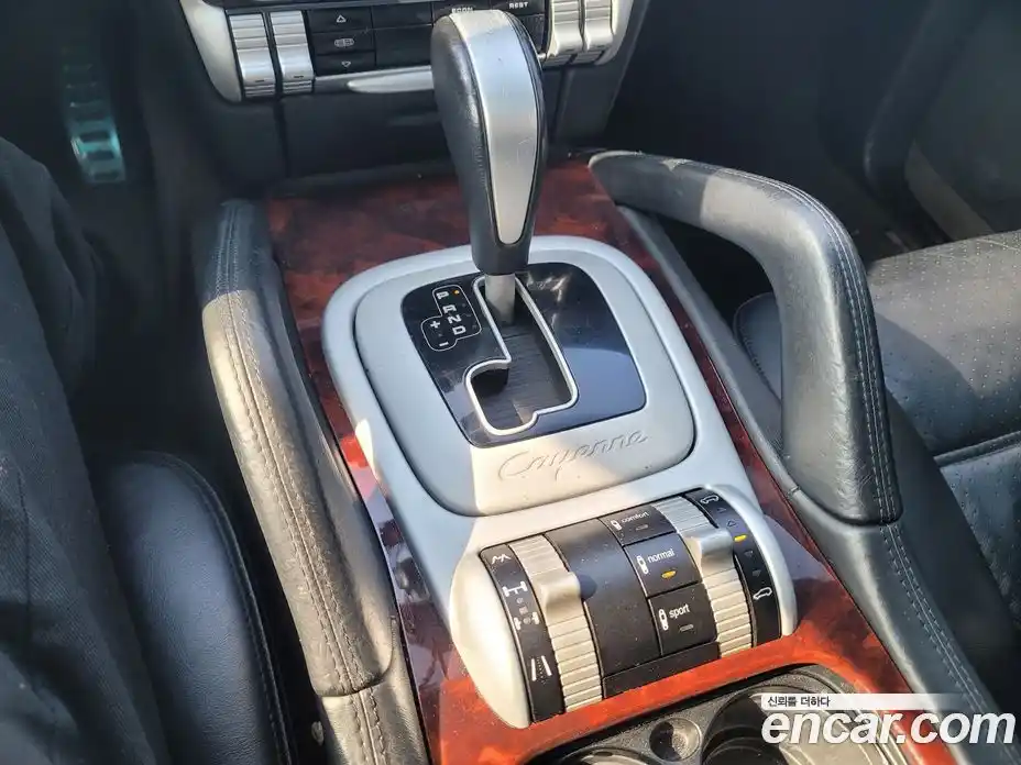 Porsche Cayenne 2004 4.8 Автомат в Москве № 197732, фото 19