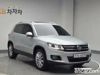 Volkswagen Tiguan 2015 2.0 Автомат в Москве № 199334, миниатюра 3