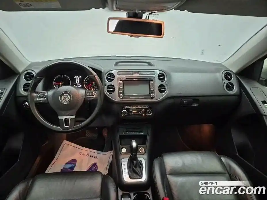 Volkswagen Tiguan 2015 2.0 Автомат в Москве № 199334, фото 7