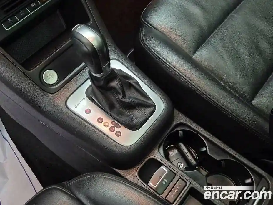 Volkswagen Tiguan 2015 2.0 Автомат в Москве № 199334, фото 9