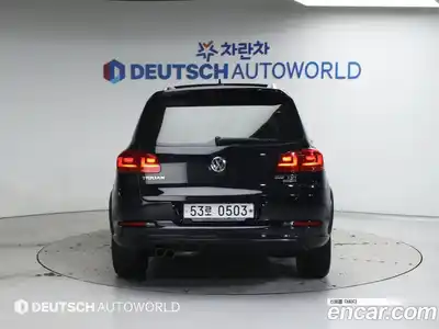 Volkswagen Tiguan 2016 2.0 Автомат в Москве № 199362, миниатюра 4