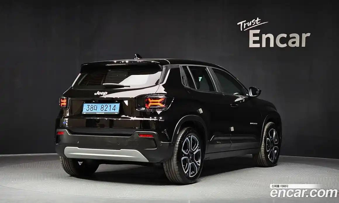 Jeep Avenger 2024 0.1 Автомат в Москве № 199386, фото 17