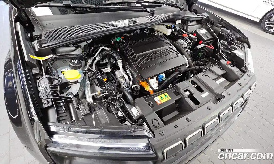 Jeep Avenger 2024 0.1 Автомат в Москве № 199386, фото 3