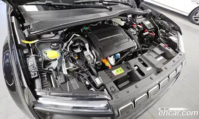 Jeep Avenger 2024 0.1 Автомат в Москве № 199386, миниатюра 3