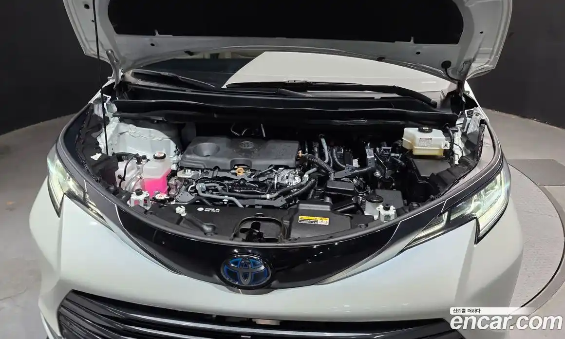 Toyota Sienna 2021 2.5 Автомат в Москве № 199618, фото 14