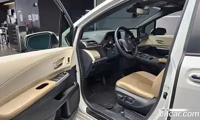 Toyota Sienna 2021 2.5 Автомат в Москве № 199618, миниатюра 6