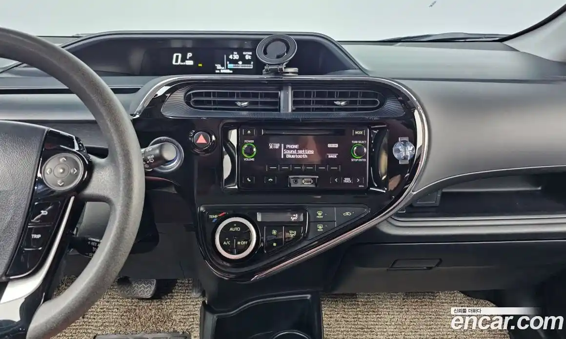 Toyota Prius 2020 1.5 Автомат в Москве № 199636, фото 14