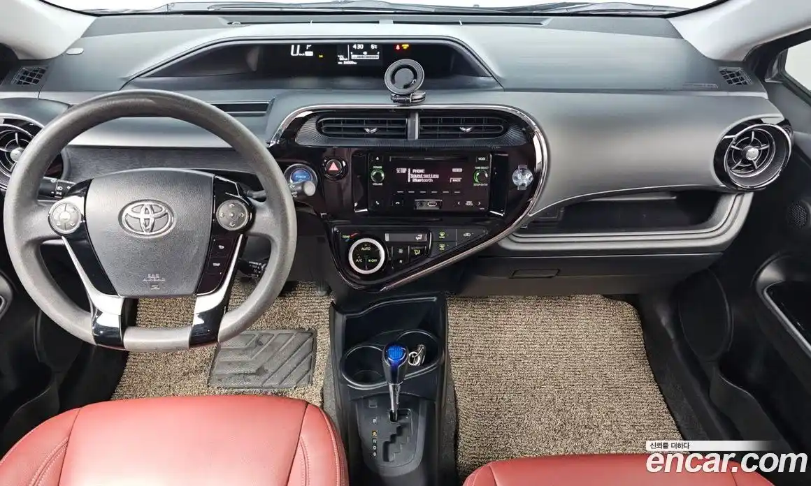 Toyota Prius 2020 1.5 Автомат в Москве № 199636, фото 7