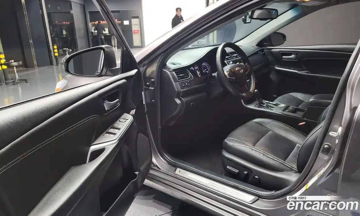 Toyota Camry 2016 2.5 Автомат в Москве № 199662, фото 15