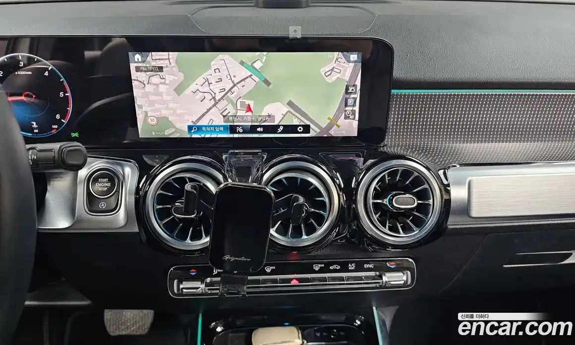 Mercedes-Benz GLB-Class 2023 1.9 Автомат в Москве № 205682, фото 16