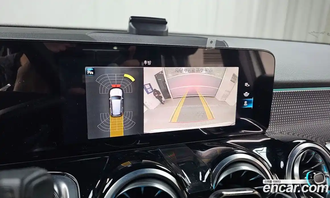 Mercedes-Benz GLB-Class 2023 1.9 Автомат в Москве № 205682, фото 20