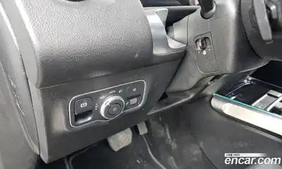 Mercedes-Benz GLB-Class 2023 1.9 Автомат в Москве № 205682, миниатюра 10