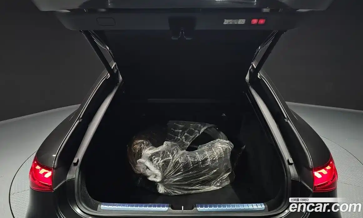 Mercedes-Benz EQS 2022 0.3 Автомат в Москве № 206427, фото 9