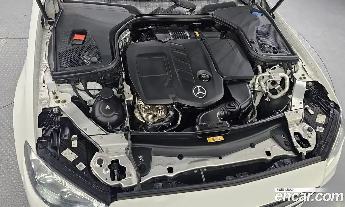 Mercedes-Benz E-Class 2022 1.9 Автомат в Москве № 212064, фото 14