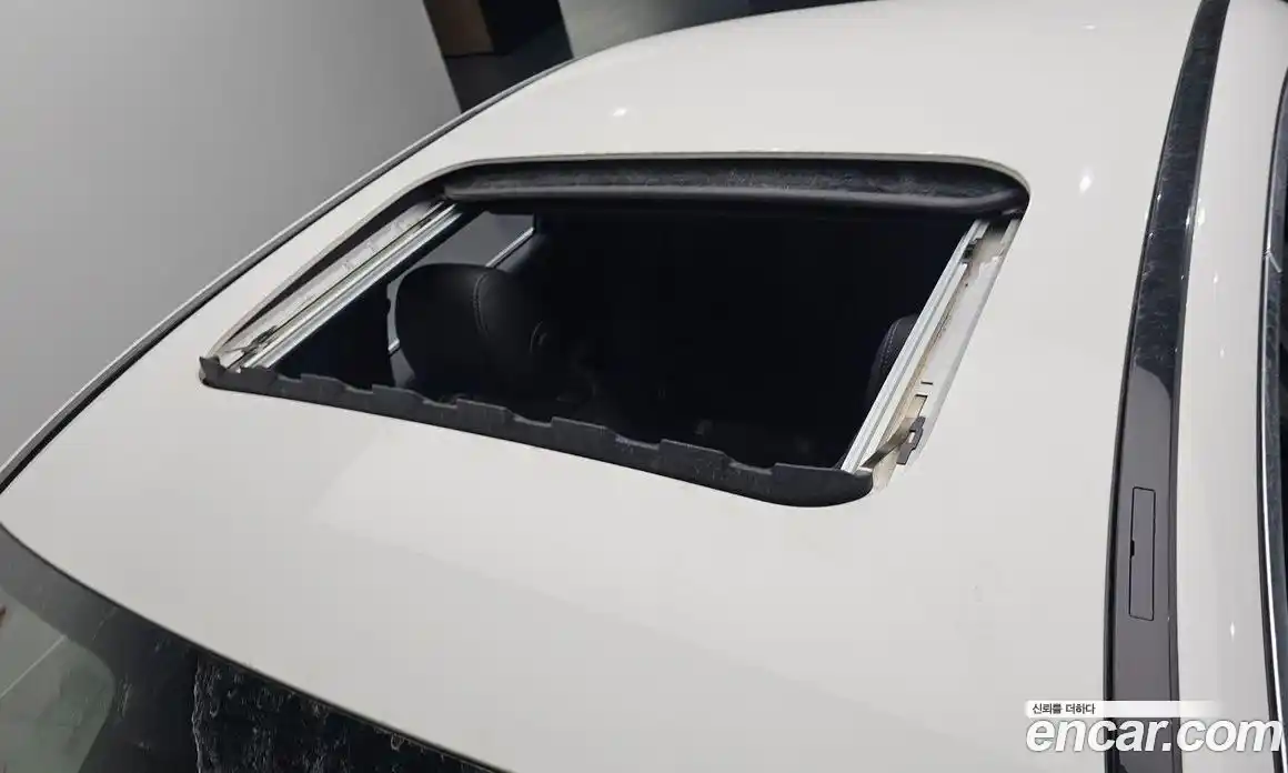 Mercedes-Benz E-Class 2022 1.9 Автомат в Москве № 212064, фото 9