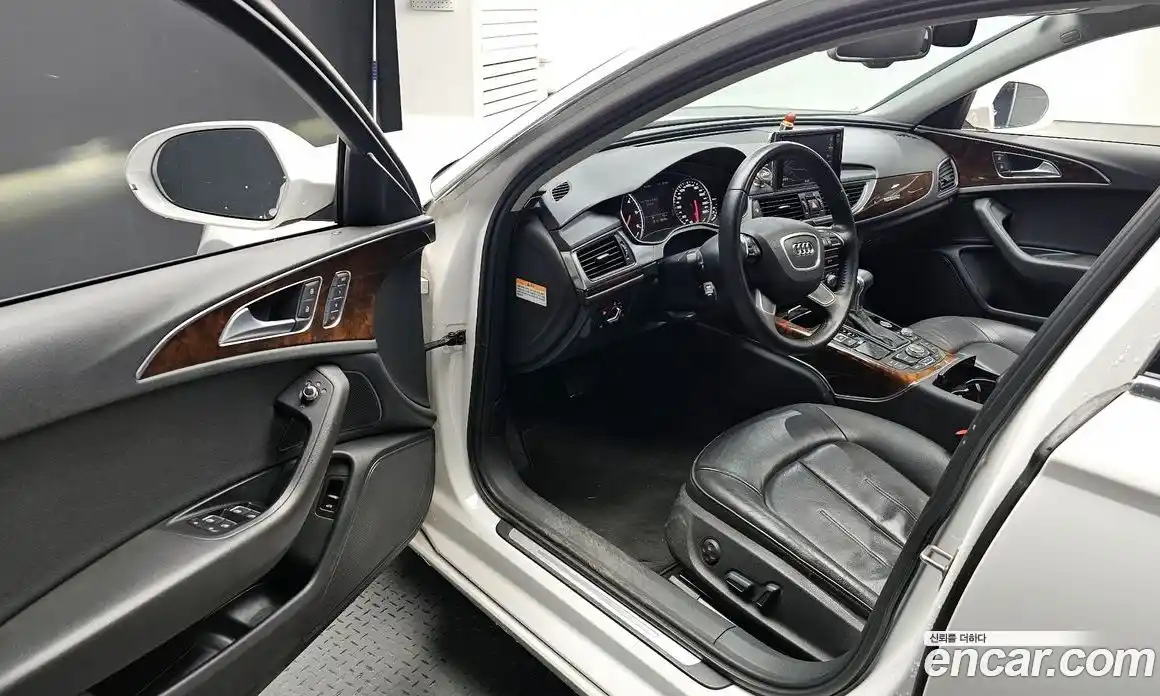 Audi A6 2015 3.0 Автомат в Москве № 212449, фото 10