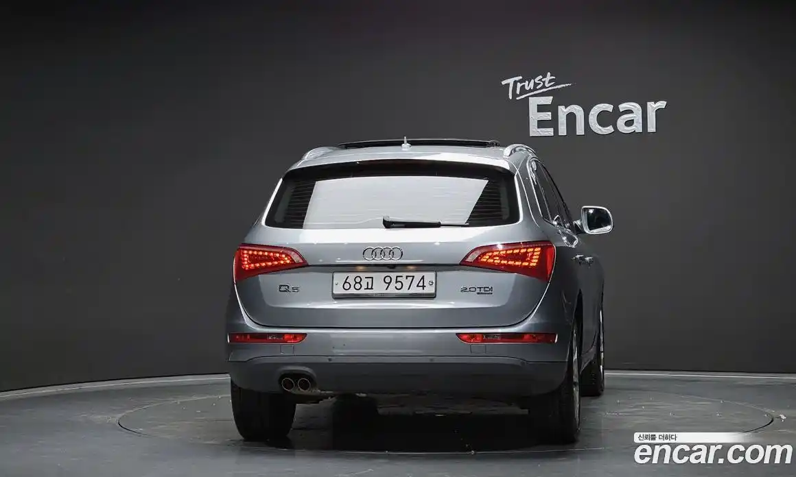 Audi Q5 2012 2.0 Автомат в Москве № 212676, фото 11