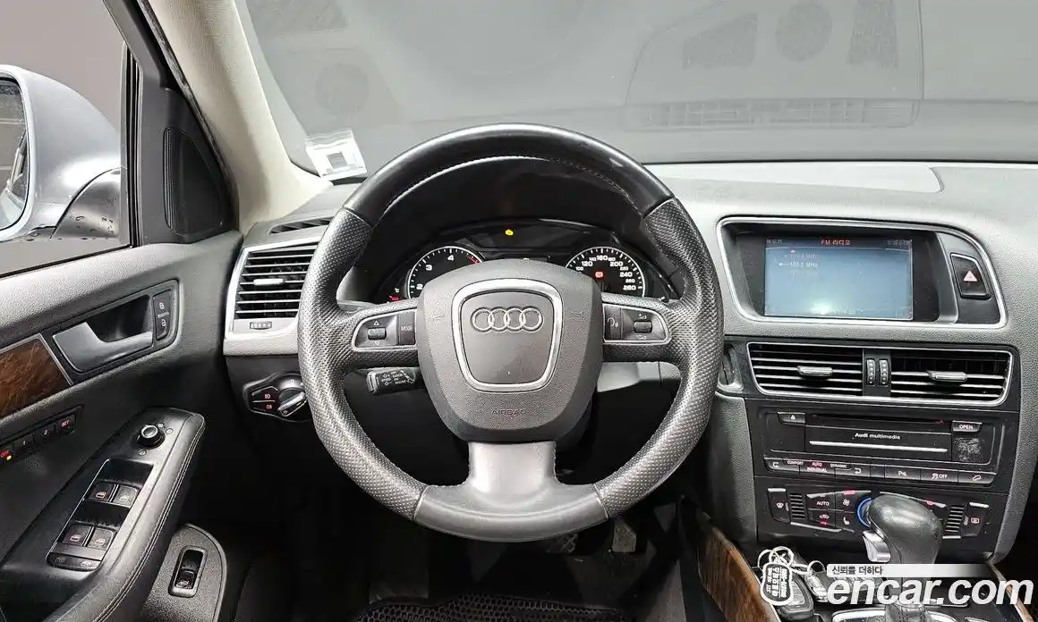 Audi Q5 2012 2.0 Автомат в Москве № 212676, фото 15