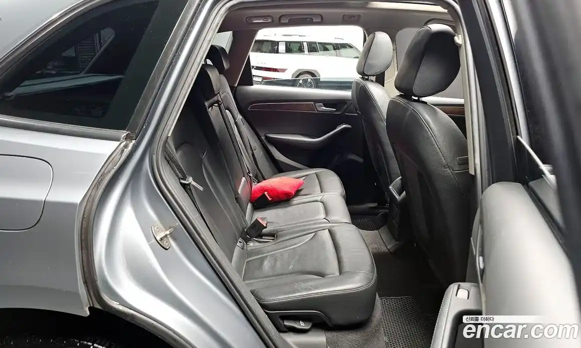 Audi Q5 2012 2.0 Автомат в Москве № 212676, фото 16