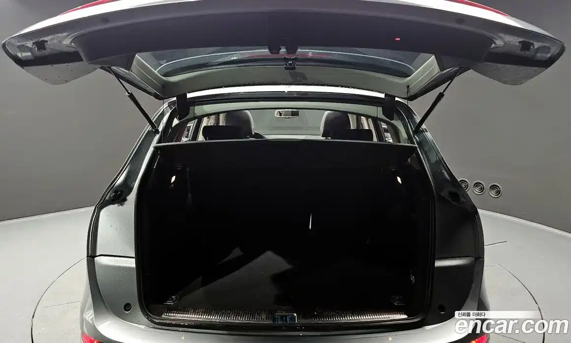 Audi Q5 2012 2.0 Автомат в Москве № 212676, фото 17