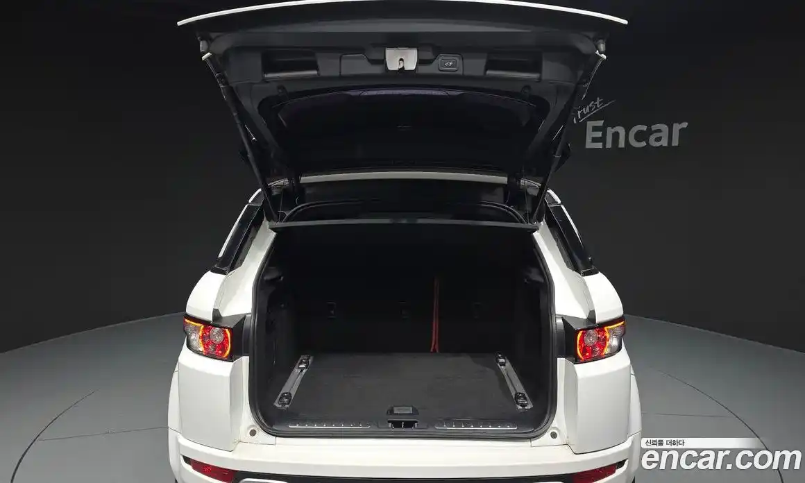 Land Rover Range-Rover Evoque 2013 2.2 Автомат в Москве № 213351, фото 4