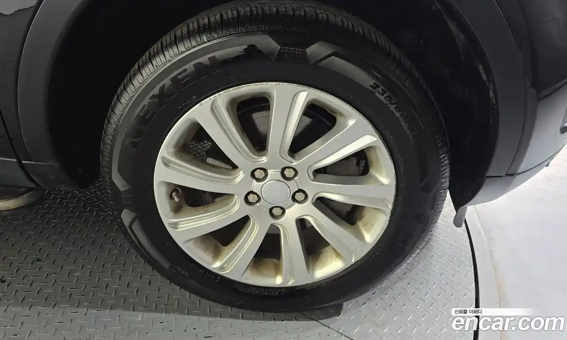 Land Rover Discovery Sport 2016 2.0 Автомат в Москве № 213474, фото 18