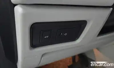 Land Rover Discovery Sport 2016 2.0 Автомат в Москве № 213474, миниатюра 2