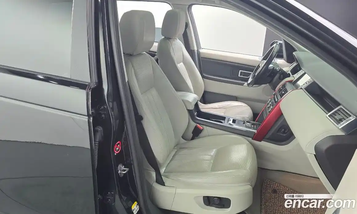 Land Rover Discovery Sport 2016 2.0 Автомат в Москве № 213474, фото 5