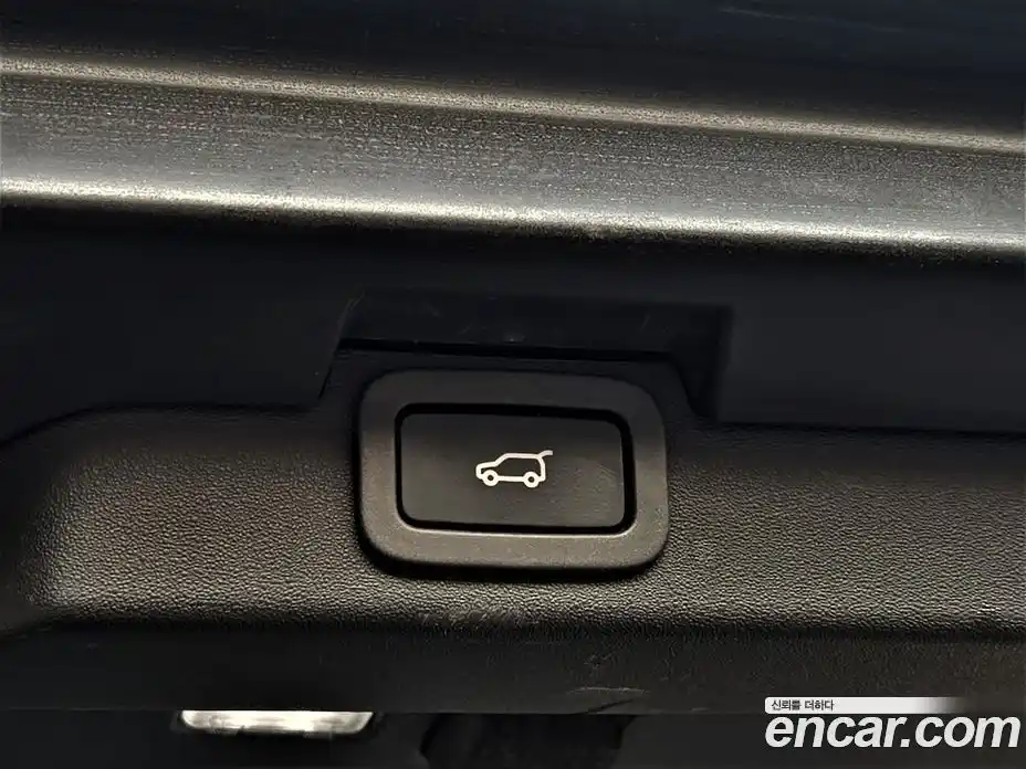 Land Rover Discovery 2018 2.0 Автомат в Москве № 213838, фото 19