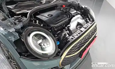 Mini Clubman 2023 1.5 Автомат в Москве № 214304, миниатюра 2