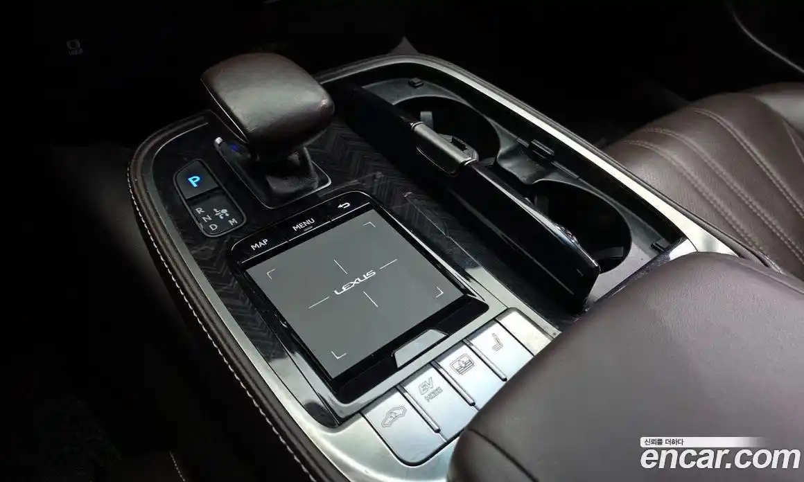 Lexus LS 2018 3.5 Автомат в Москве № 214717, фото 7