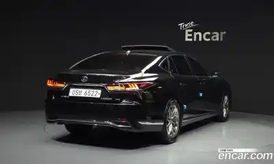 Lexus LS 2018 3.5 Автомат в Москве № 214717, миниатюра 9
