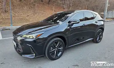 Lexus NX 2023 2.5 Автомат в Москве № 214795, миниатюра 3