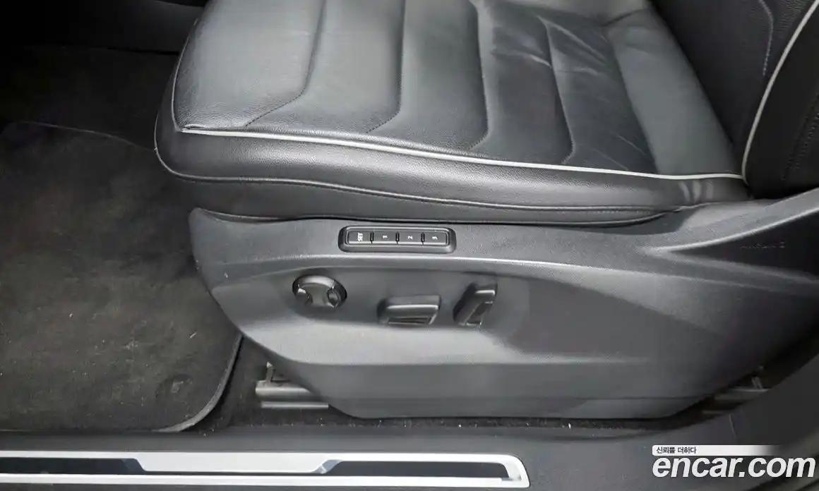 Volkswagen Tiguan 2023 2.0 Автомат в Москве № 214972, фото 9