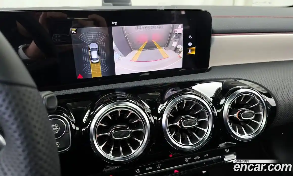 Mercedes-Benz CLA-Class 2023 2.0 Автомат в Москве № 216663, фото 10