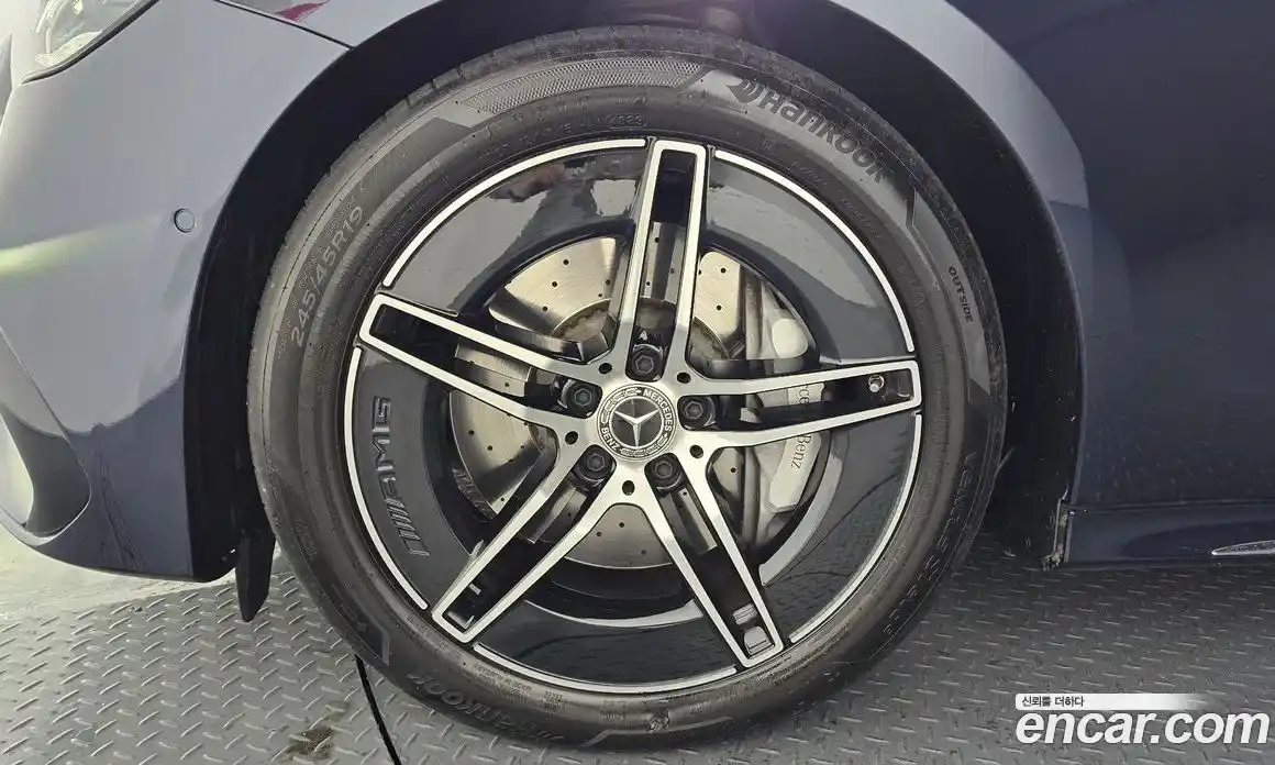 Mercedes-Benz E-Class 2024 2.0 Автомат в Москве № 219814, фото 7