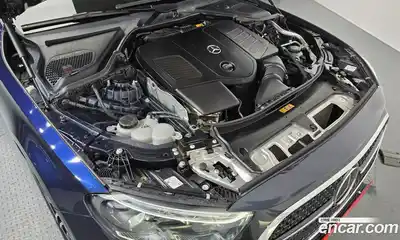 Mercedes-Benz E-Class 2024 2.0 Автомат в Москве № 219814, миниатюра 10