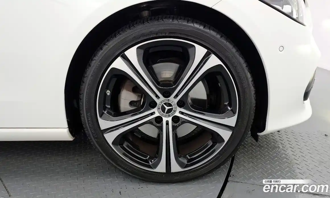 Mercedes-Benz C-Class 2023 2.0 Автомат в Москве № 222465, фото 16