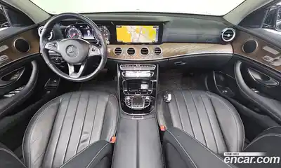 Mercedes-Benz E-Class 2018 1.9 Автомат в Москве № 224573, миниатюра 6