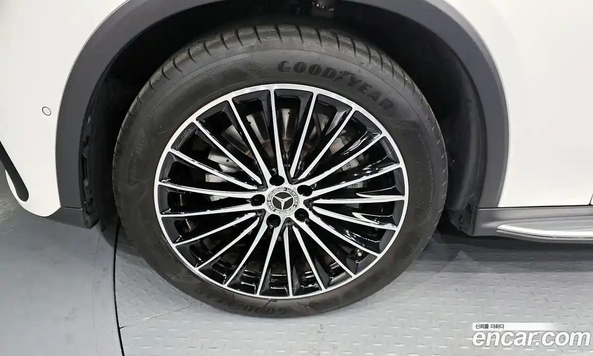 Mercedes-Benz GLC-Class 2024 2.0 Автомат в Москве № 229441, фото 5