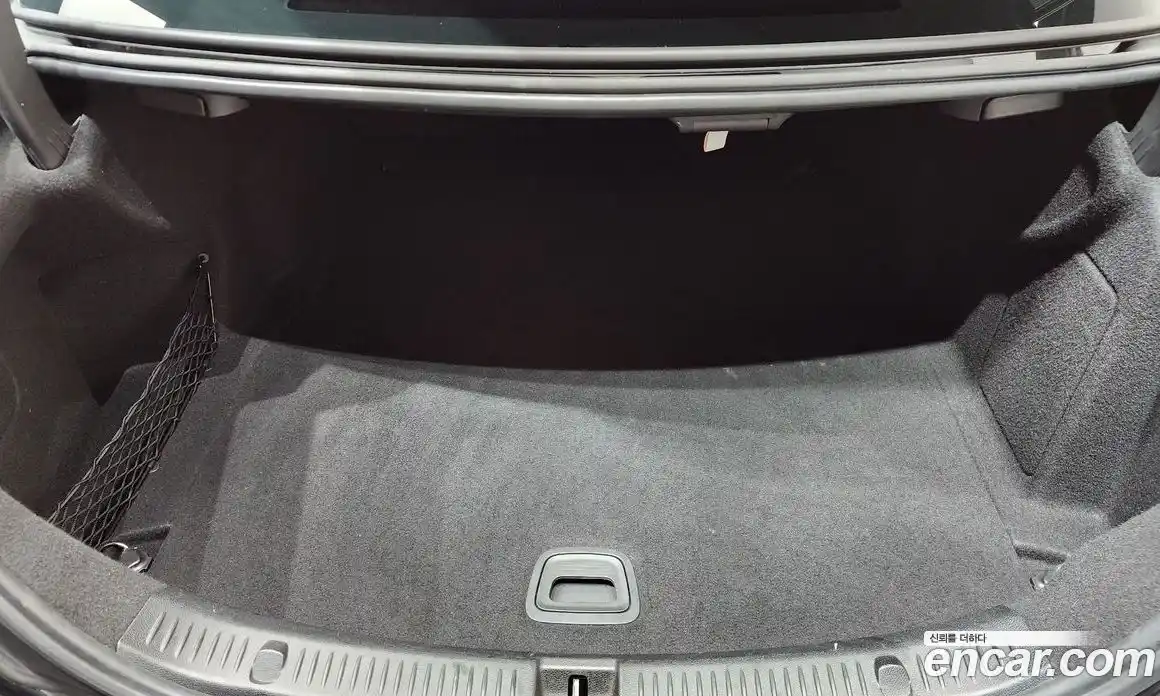 Mercedes-Benz E-Class 2018 2.0 Автомат в Москве № 229489, фото 16